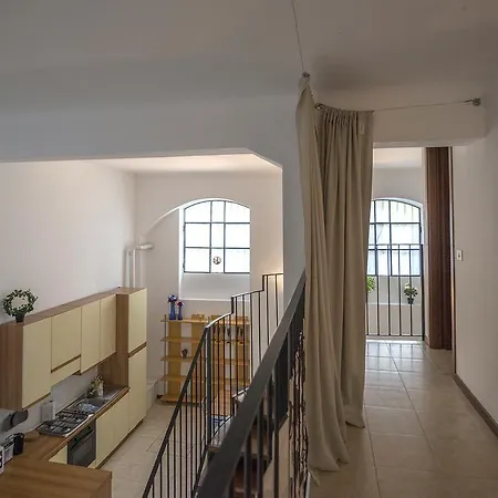 Loft Per Due Apartment Milan